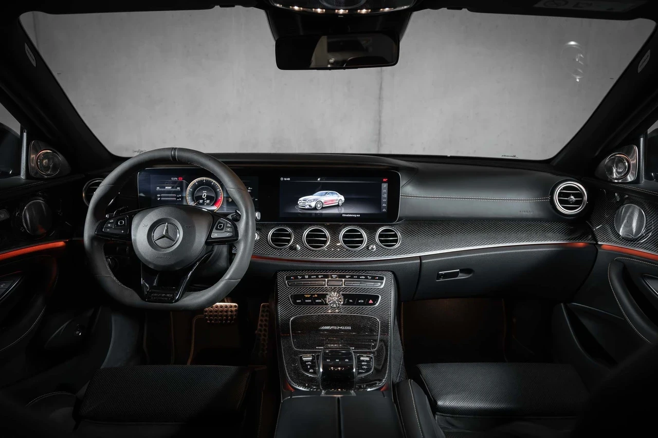 Mercedes-Benz E 63 AMG Edition 1, снимка 10 - Автомобили и джипове - 55838691
