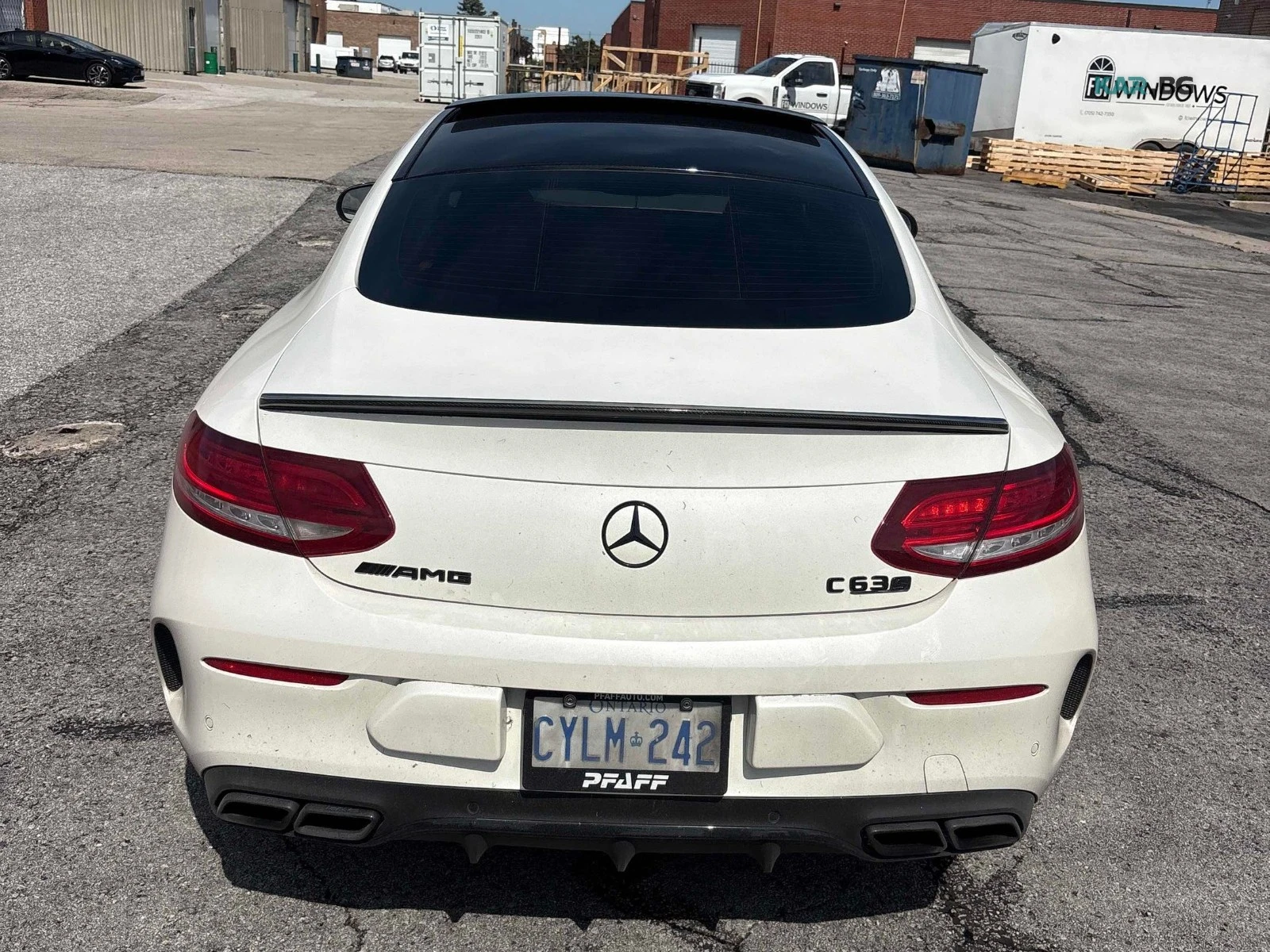 Mercedes-Benz C 63 AMG * АвтоКредит* (ЦЕНА ДО БГ)* , снимка 4 - Автомобили и джипове - 55953791