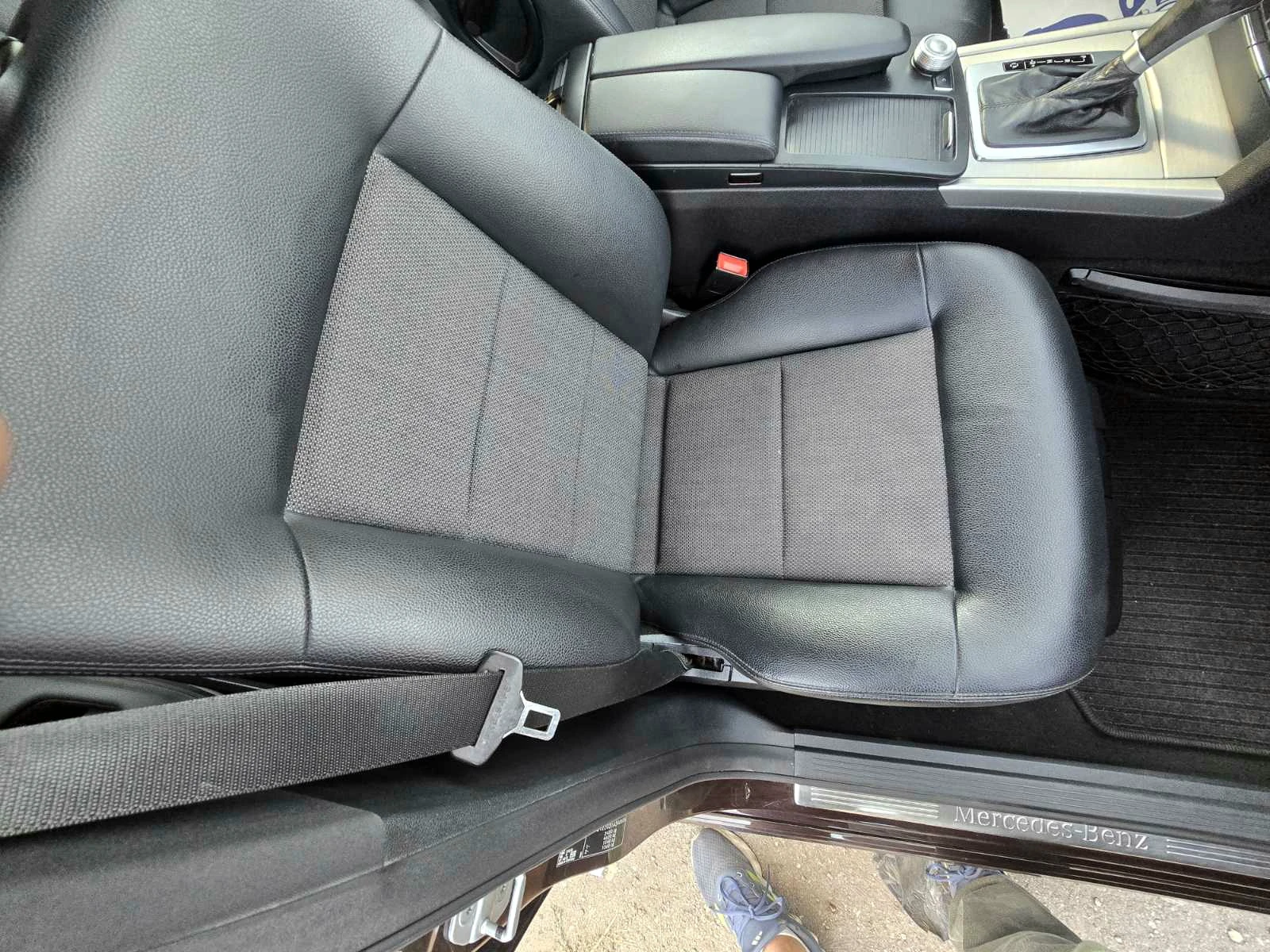 Mercedes-Benz E 250 УНИКАТ/AVANTGARDE/LED, снимка 12 - Автомобили и джипове - 56066854