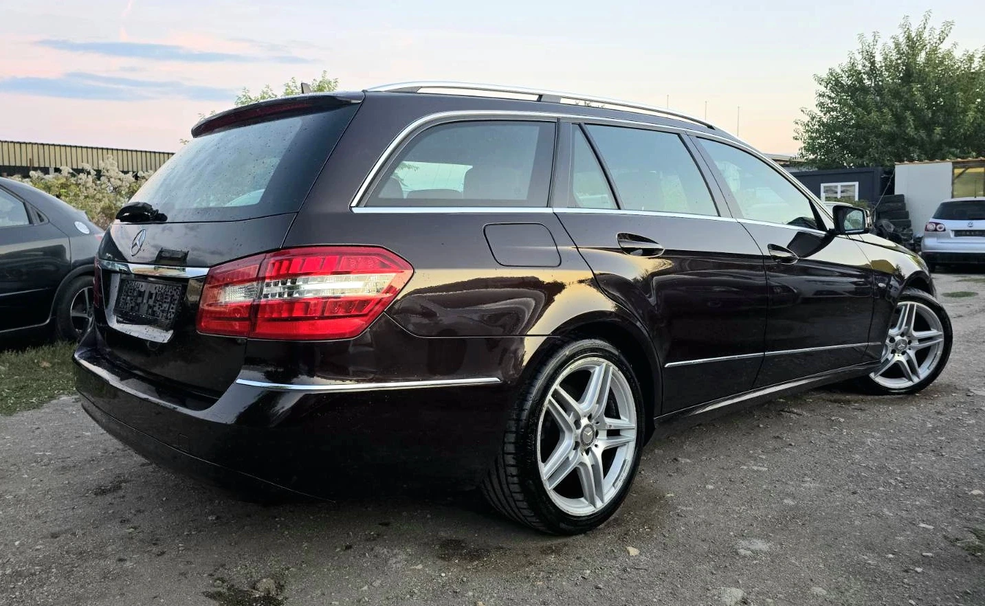 Mercedes-Benz E 250 УНИКАТ/AVANTGARDE/LED, снимка 6 - Автомобили и джипове - 56066854