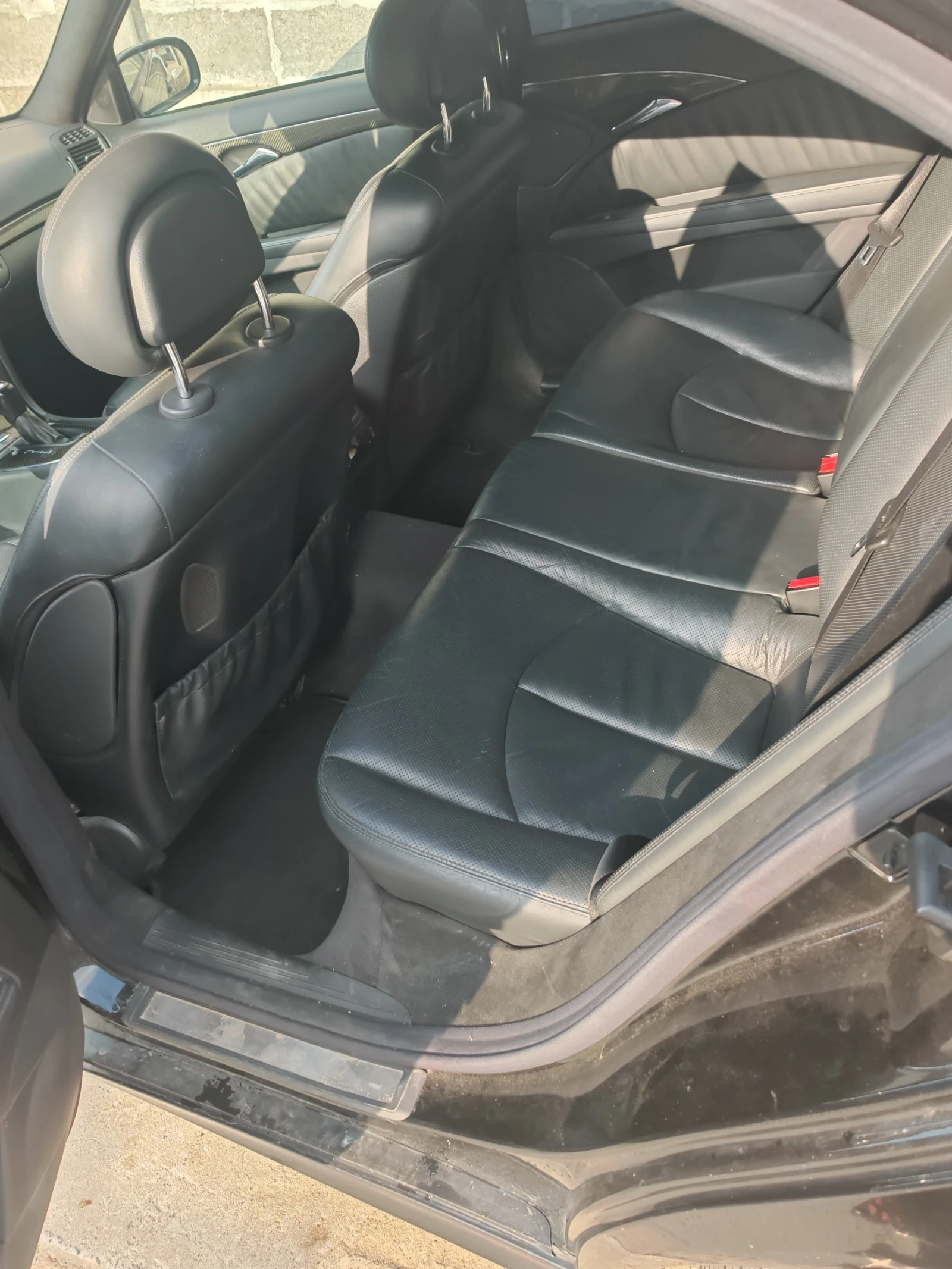 Mercedes-Benz E 500, снимка 16 - Автомобили и джипове - 56561780