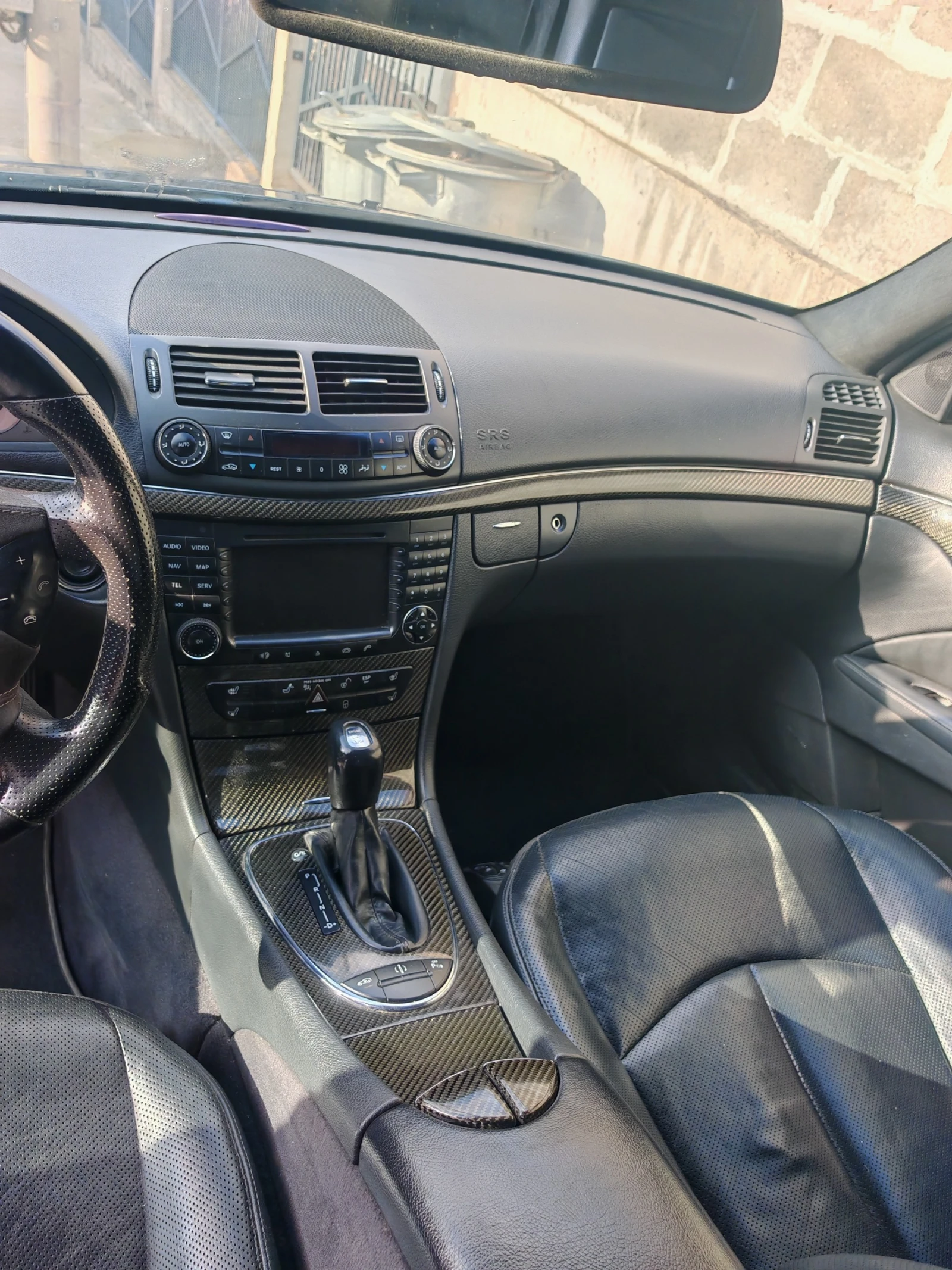 Mercedes-Benz E 500, снимка 15 - Автомобили и джипове - 56561780