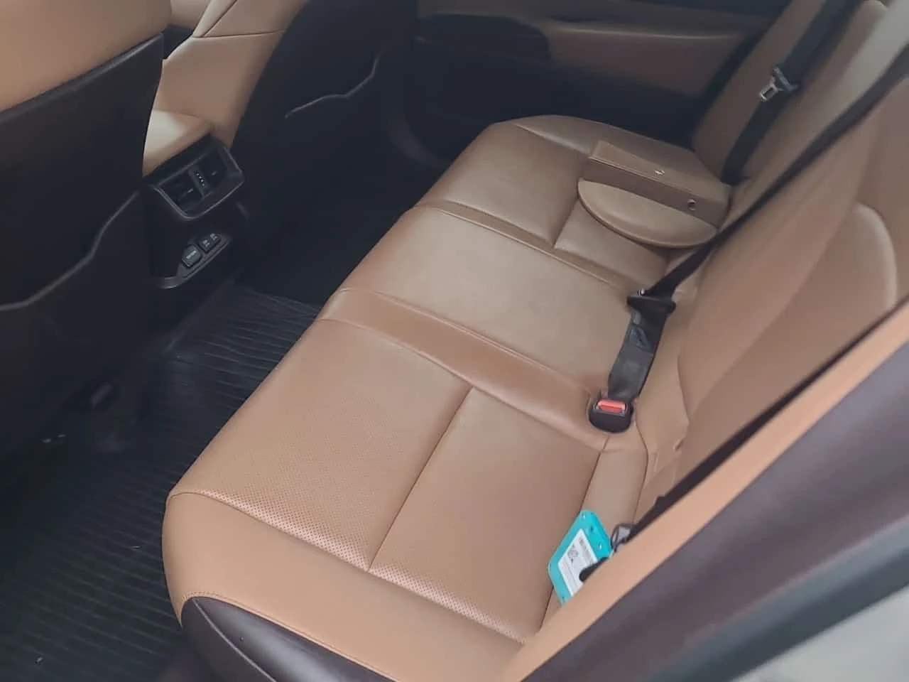 Lexus ES * 300H * CARFAX * , снимка 12 - Автомобили и джипове - 56570895
