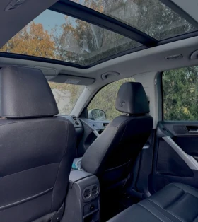 VW Tiguan Обслужен А До Я, снимка 10