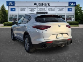 Alfa Romeo Stelvio Панорама * Remote Start * АвтоКредит (ЦЕНА ДО БГ), снимка 3
