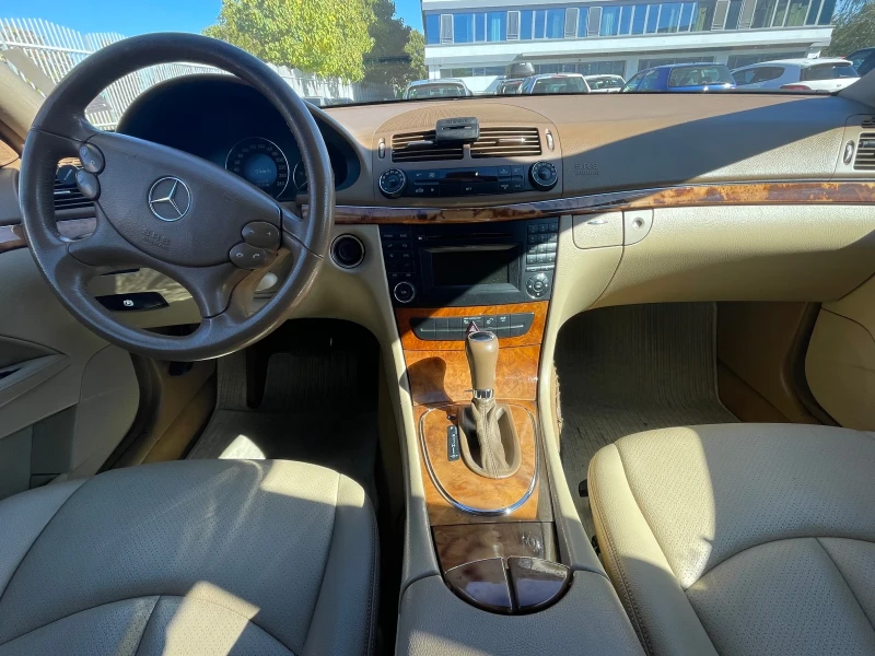 Mercedes-Benz E 280 W211, снимка 8 - Автомобили и джипове - 47419261