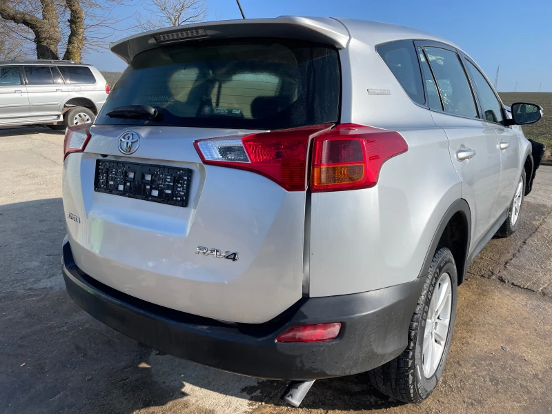 Toyota Rav4 2.0 , снимка 6 - Автомобили и джипове - 49148573