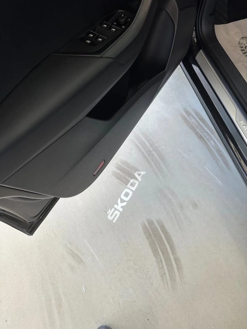 Skoda Karoq 1.0 TSI 7DSG Style , снимка 14 - Автомобили и джипове - 52091205