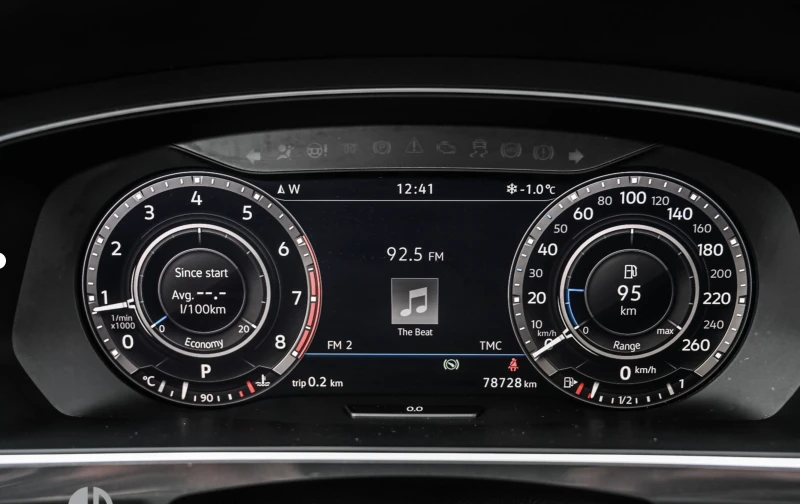 VW Tiguan R-Line FULL АВТОКРЕДИТ, снимка 12 - Автомобили и джипове - 52640680