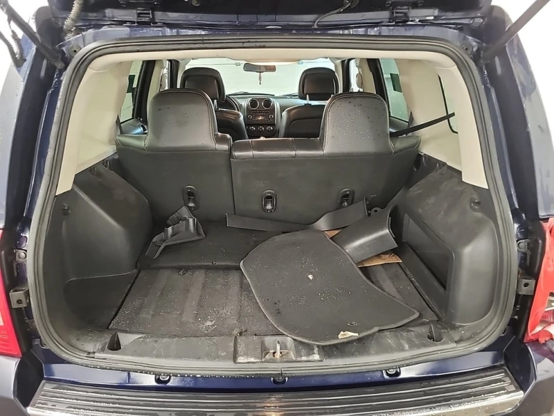 Jeep Patriot * HIGH ALTITUDE * CARFAX * ЦЕНА ДО БГ, снимка 15 - Автомобили и джипове - 52865255