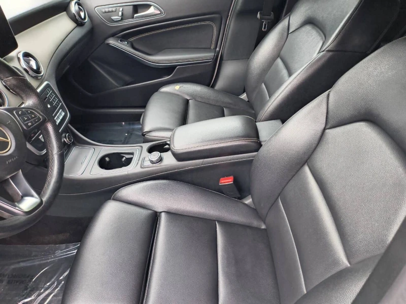 Mercedes-Benz GLA 250, снимка 10 - Автомобили и джипове - 53186992