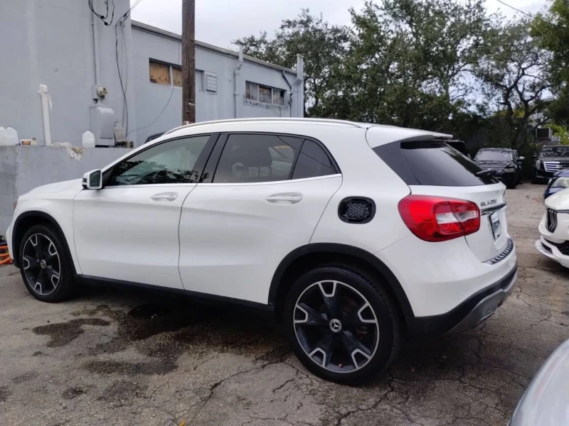 Mercedes-Benz GLA 250, снимка 5 - Автомобили и джипове - 53186992