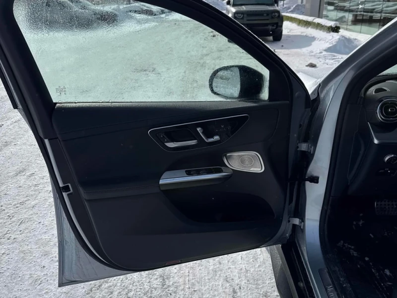 Mercedes-Benz GLC 300 COUPE * CARFAX * Head-Up Display * 360, снимка 10 - Автомобили и джипове - 53243192