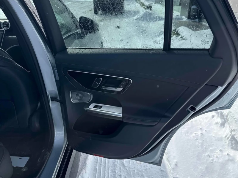 Mercedes-Benz GLC 300 COUPE * CARFAX * Head-Up Display * 360, снимка 14 - Автомобили и джипове - 53243192