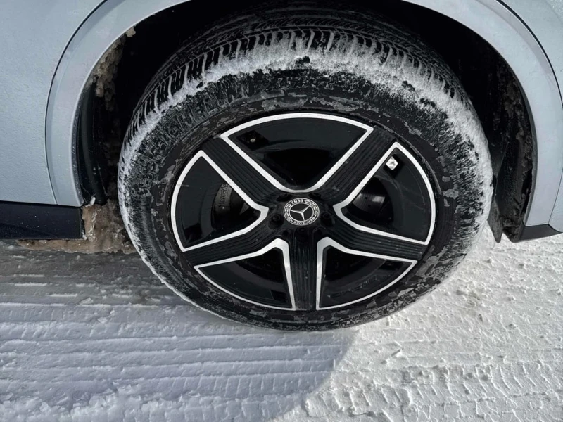 Mercedes-Benz GLC 300 COUPE * CARFAX * Head-Up Display * 360, снимка 6 - Автомобили и джипове - 53243192