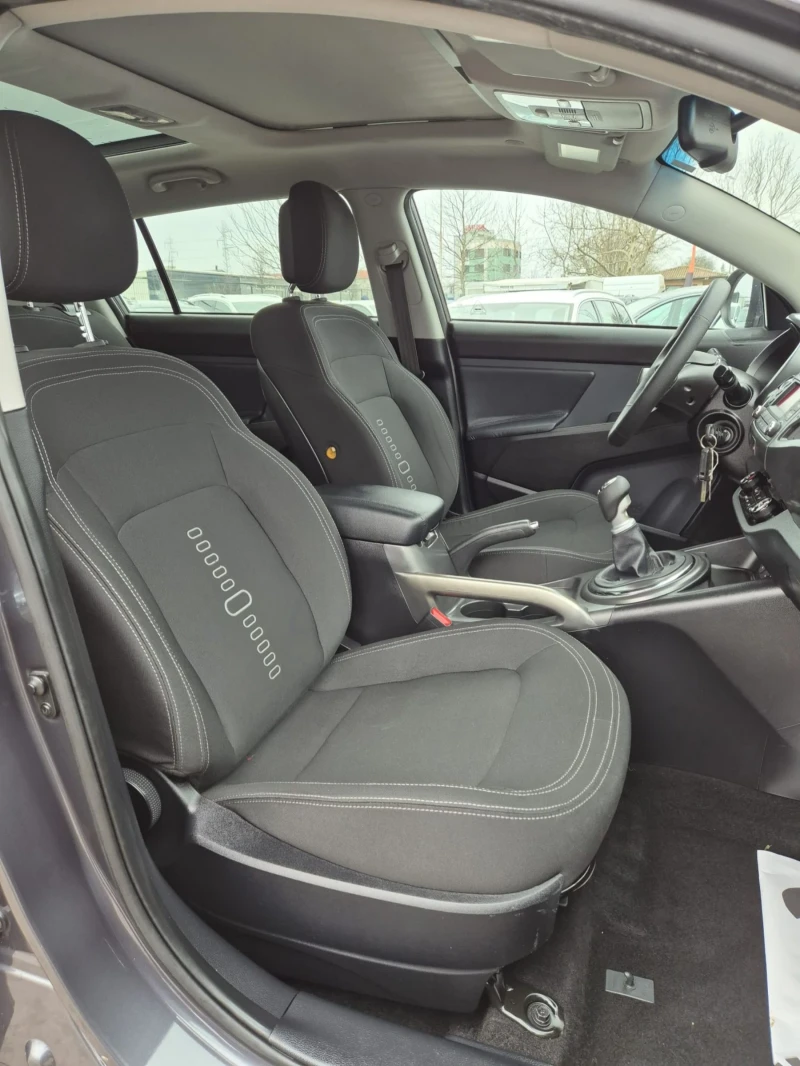 Kia Sportage 2.0CRDi+ 4x4, снимка 10 - Автомобили и джипове - 53297100