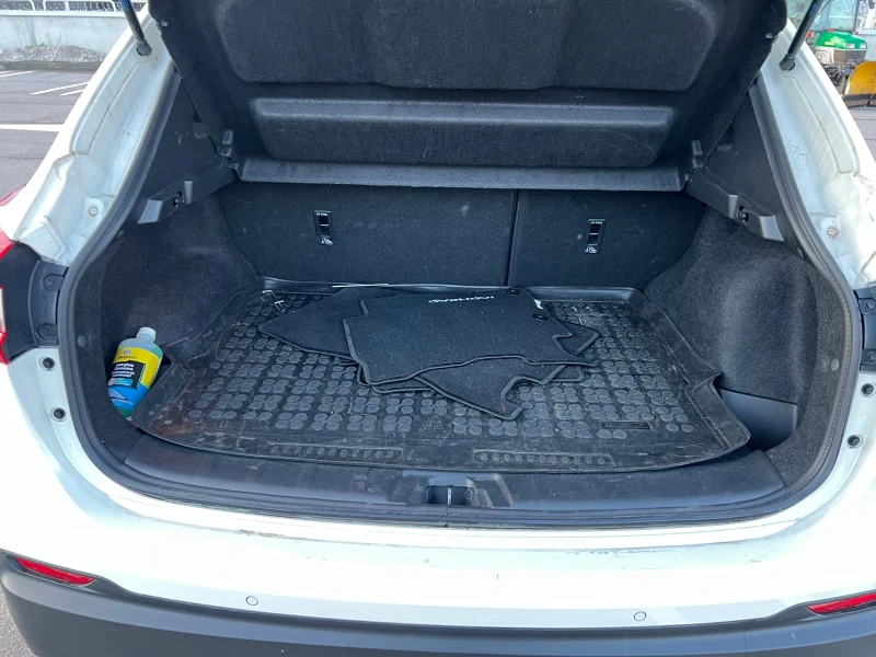 Nissan Qashqai, снимка 14 - Автомобили и джипове - 53404809