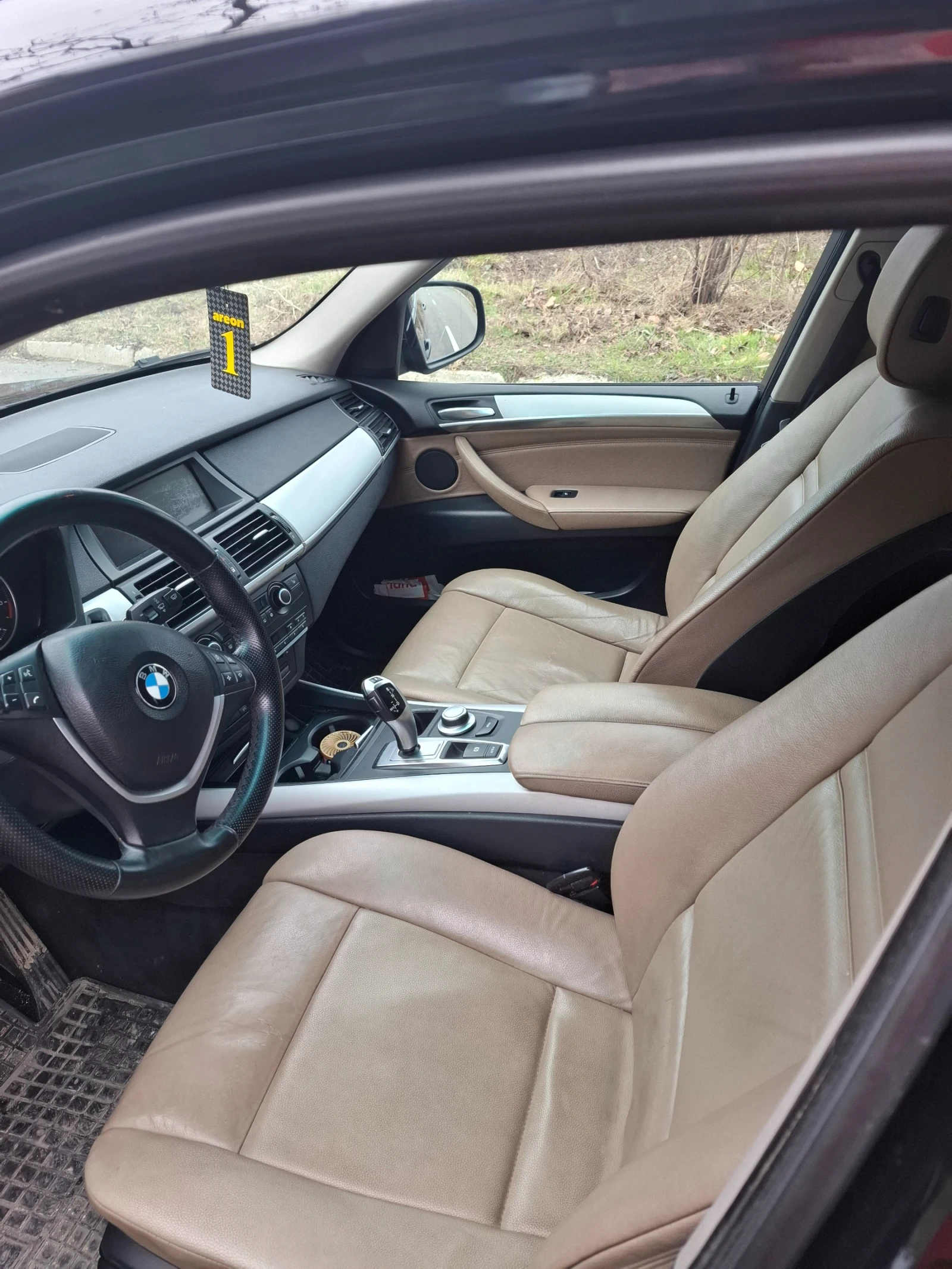 BMW X5 3.0 - изображение 10