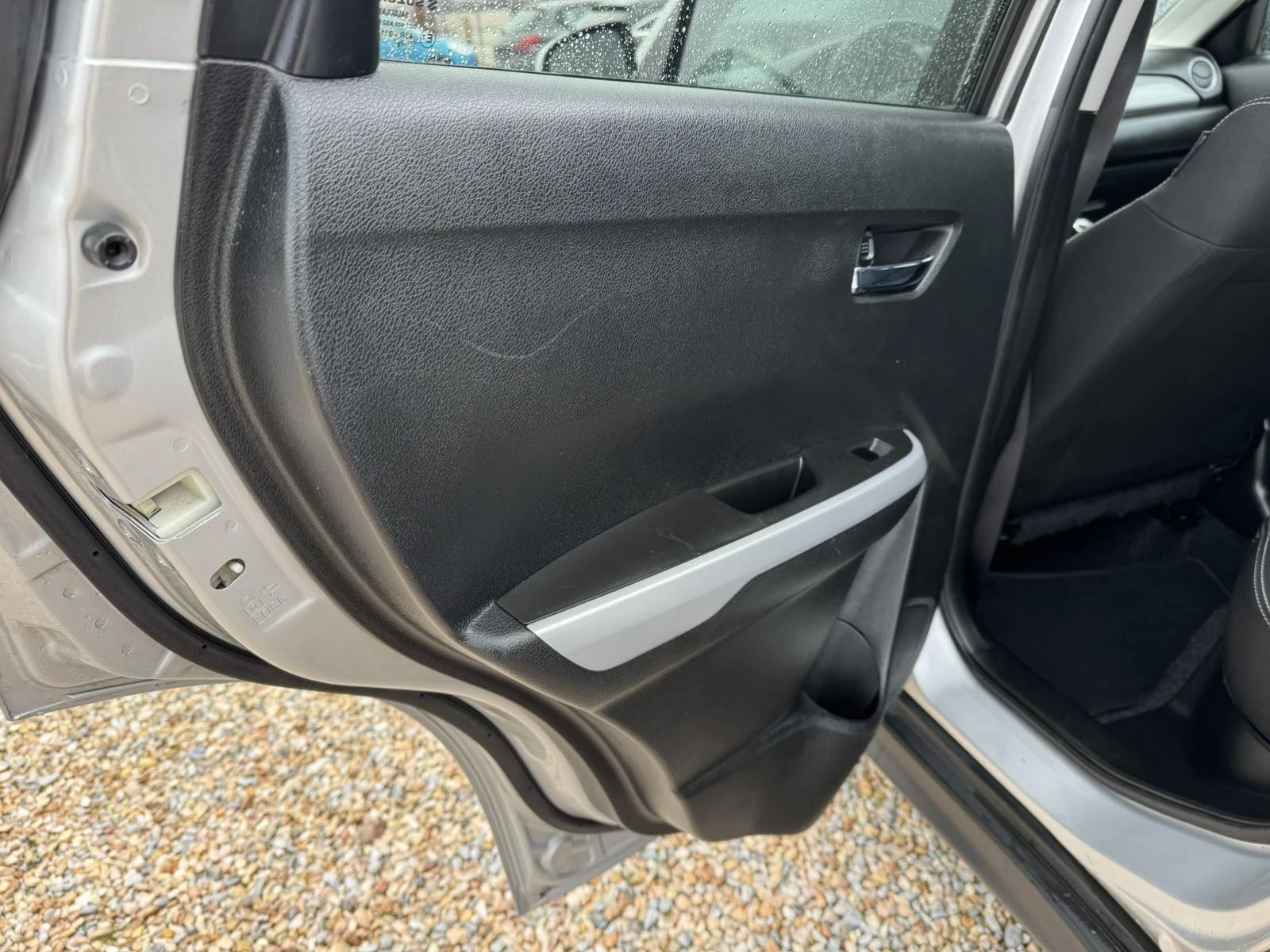 Suzuki Vitara 1.6D 120k euro6B - изображение 7