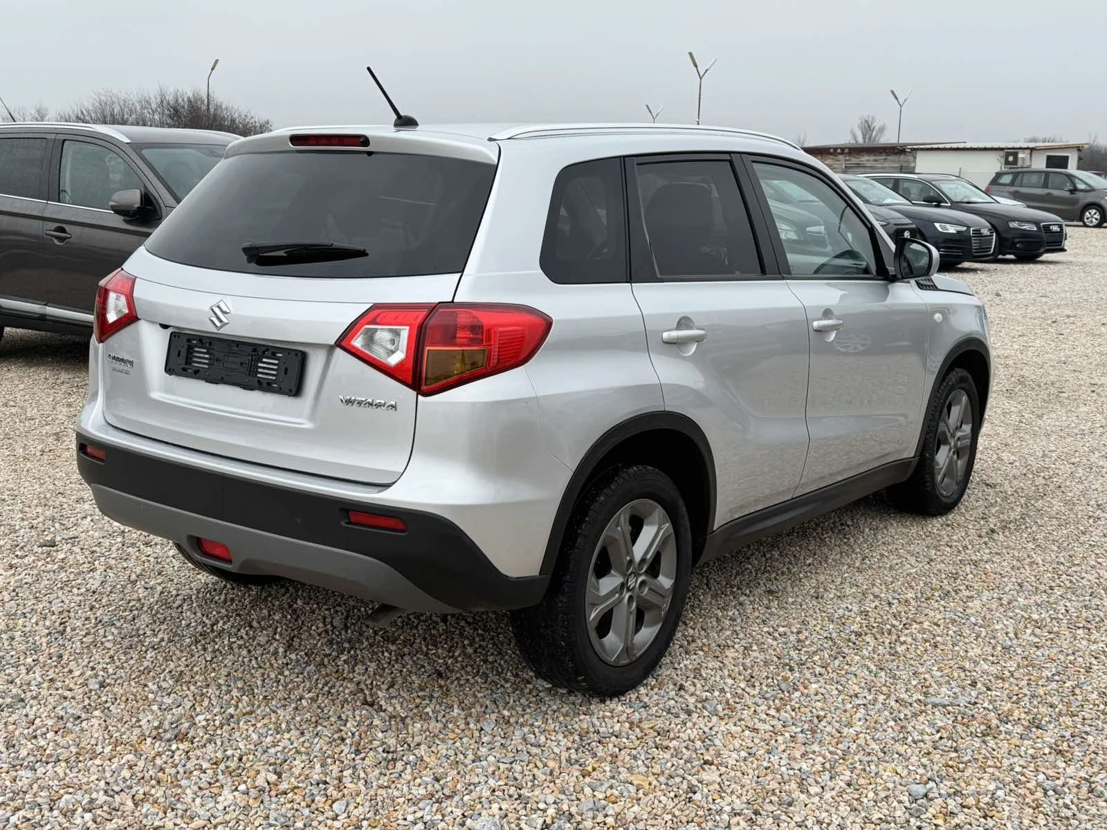 Suzuki Vitara 1.6D 120k euro6B - изображение 4