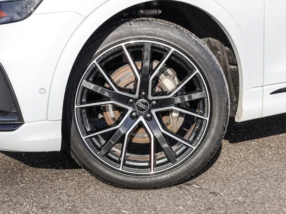 Audi Q8 BANG&OLUFSEN* * BLACK OPTICS* * 22INCH - изображение 5