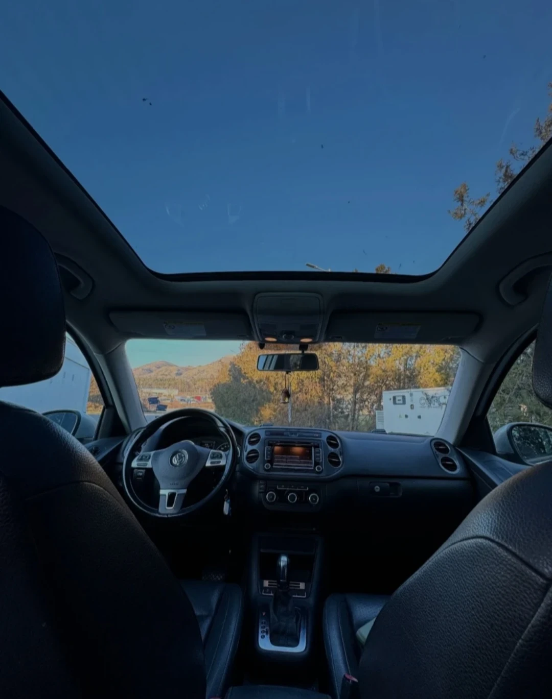 VW Tiguan Обслужен А До Я, снимка 14 - Автомобили и джипове - 54419947