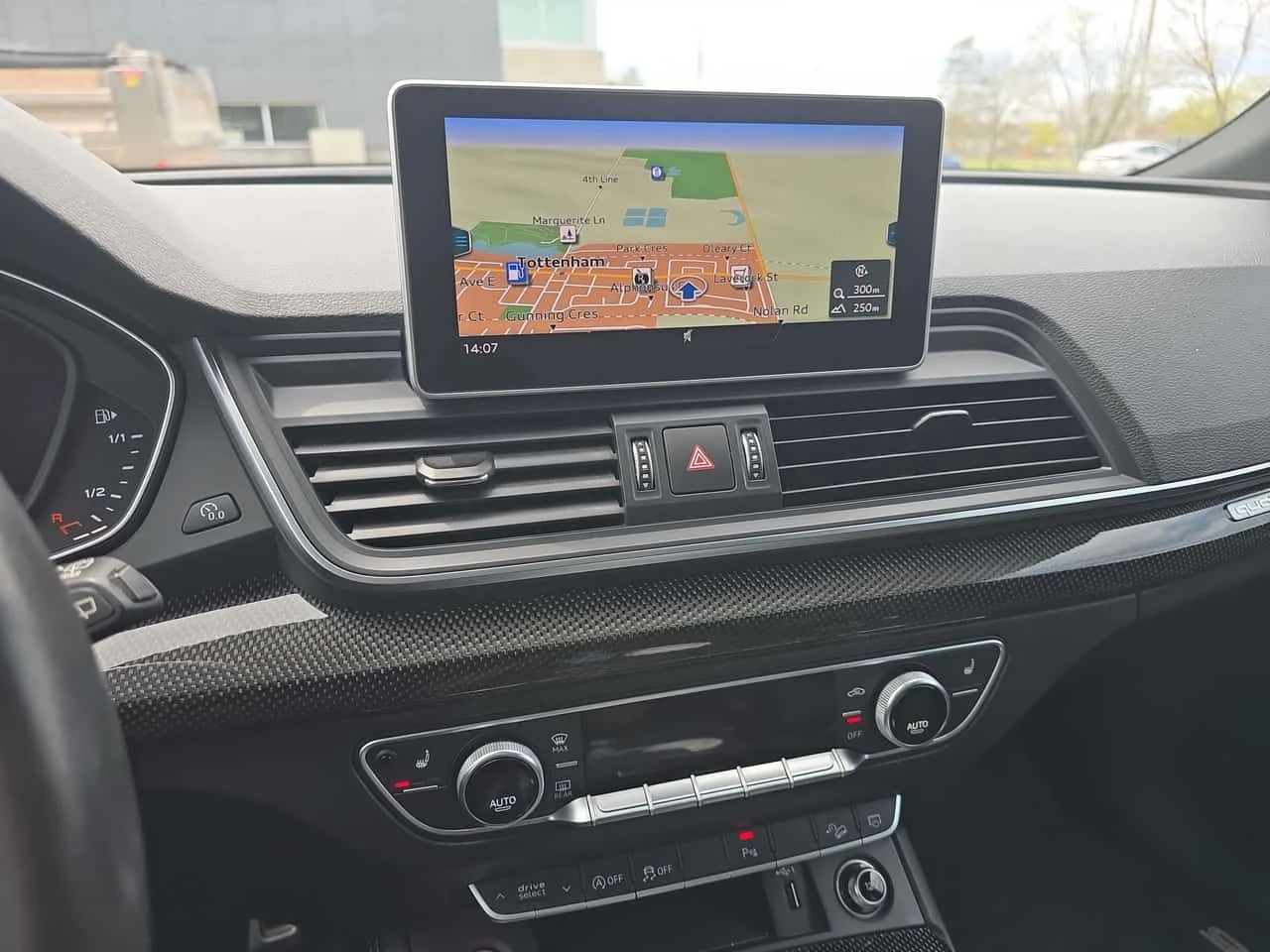 Audi SQ5 * Technik * CARBON* BANG&OLUFSEN* PANO*  | Mobile.bg � ����������� 9