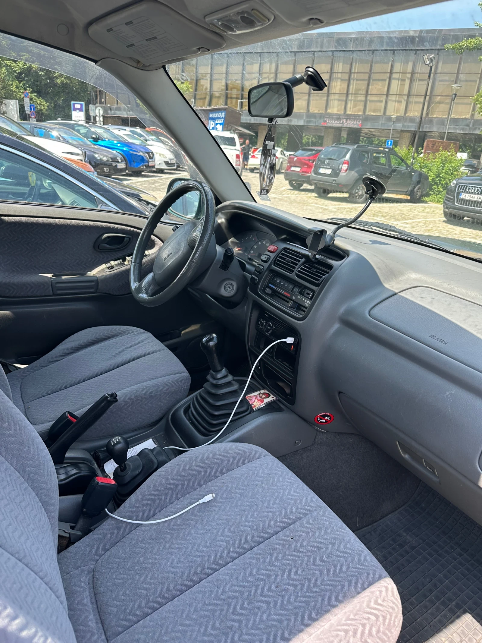Suzuki Grand vitara, снимка 4 - Автомобили и джипове - 54772141