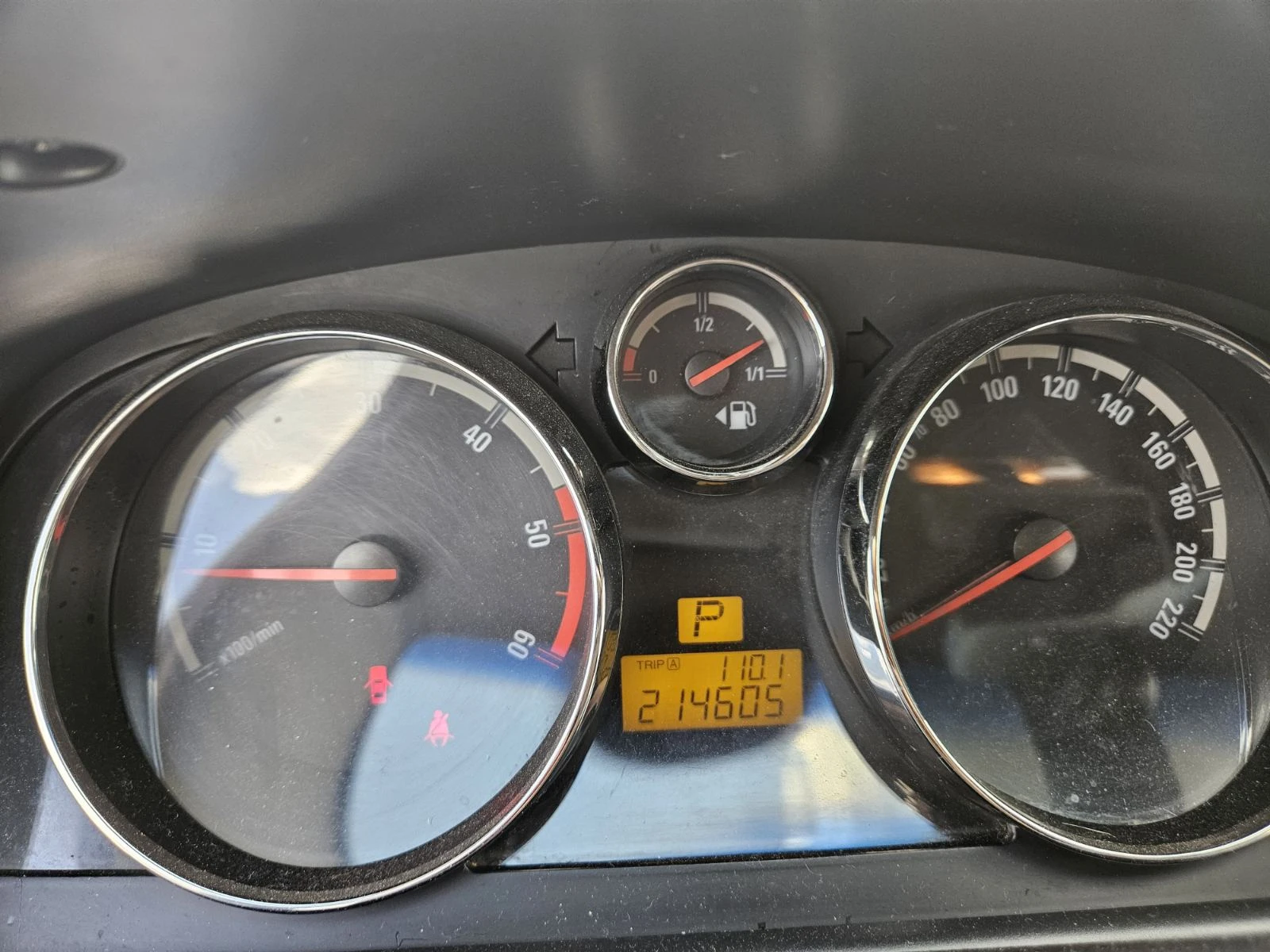 Opel Antara 2.0 CDTI, снимка 11 - Автомобили и джипове - 54791693