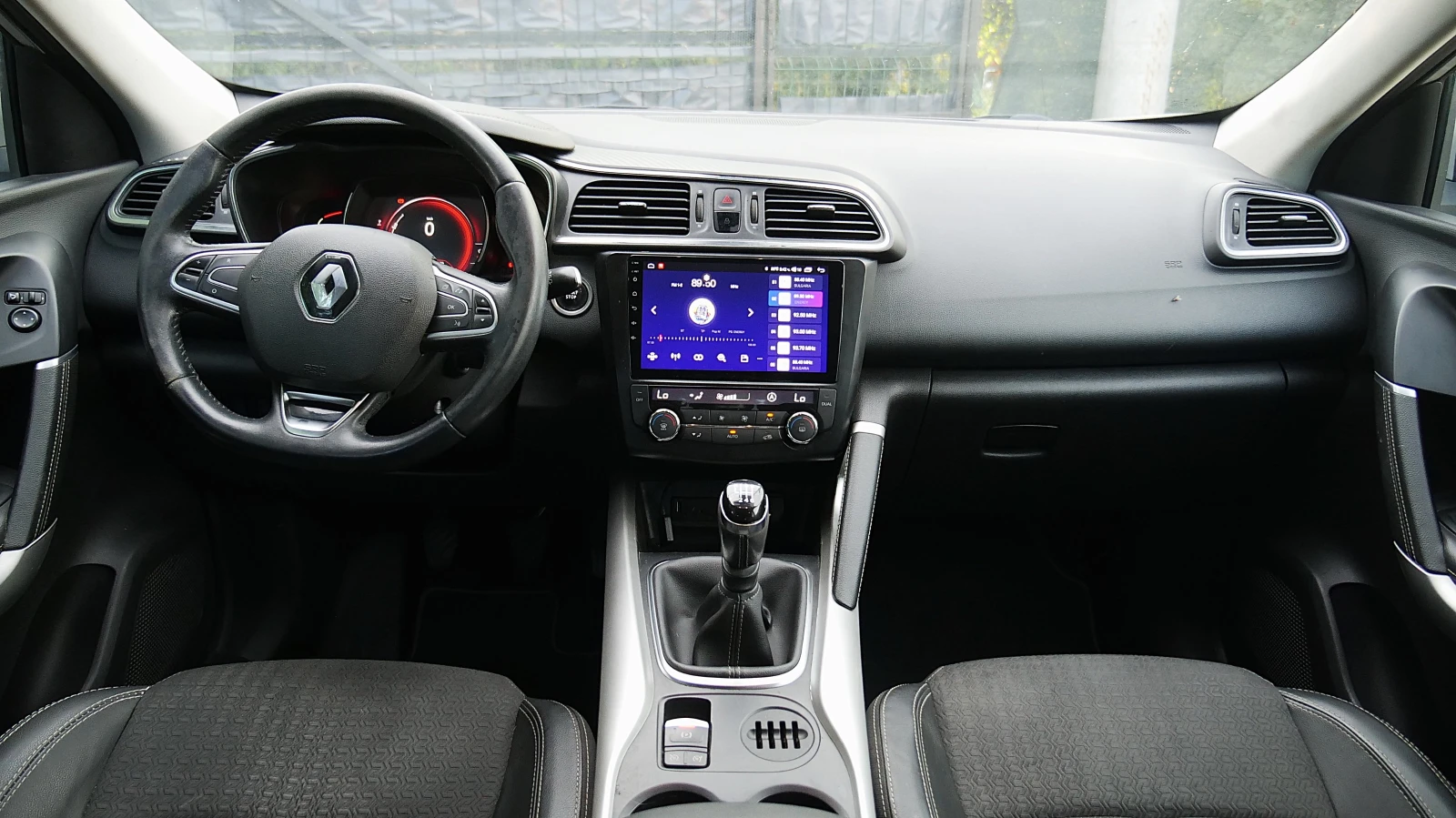 Renault Kadjar 1.6dCi, снимка 10 - Автомобили и джипове - 54877368