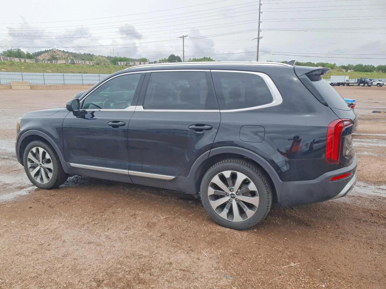 Kia Telluride 3.8l Ex, снимка 2 - Автомобили и джипове - 55074154