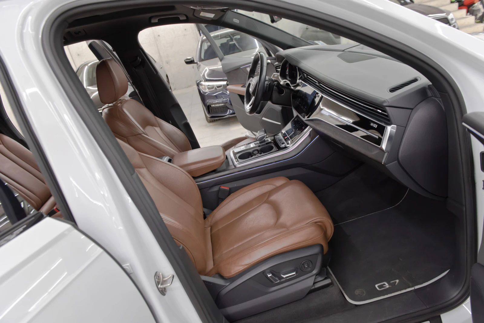 Audi Q7 55TFSI* 7�����* S-Line* Panorama | Mobile.bg � ����������� 11