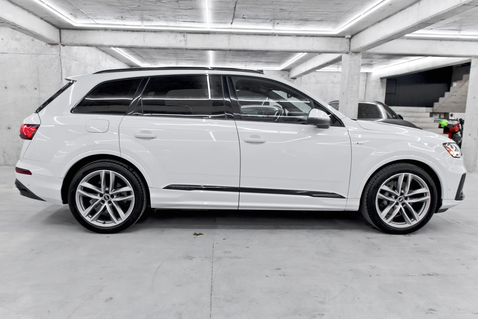 Audi Q7 55TFSI* 7�����* S-Line* Panorama | Mobile.bg � ����������� 7