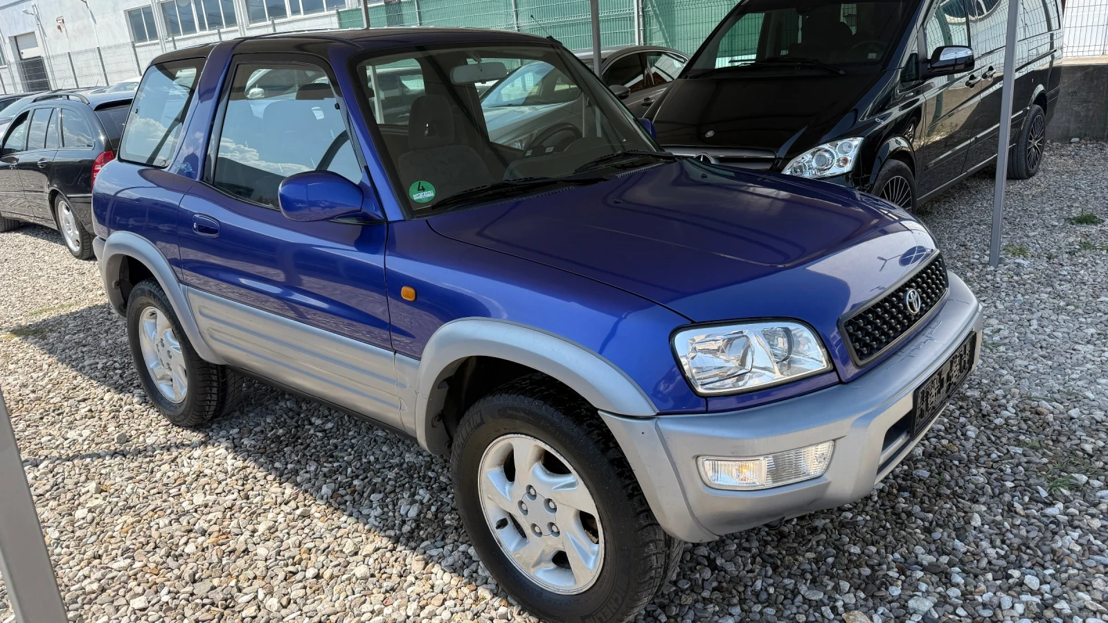 Toyota Rav4 2.0 i 129 ps, снимка 3 - Автомобили и джипове - 55805791