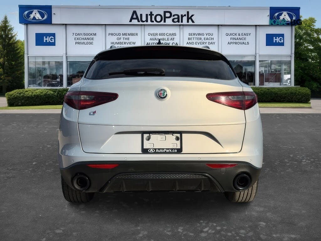 Alfa Romeo Stelvio Панорама * Remote Start * АвтоКредит (ЦЕНА ДО БГ), снимка 4 - Автомобили и джипове - 56134967