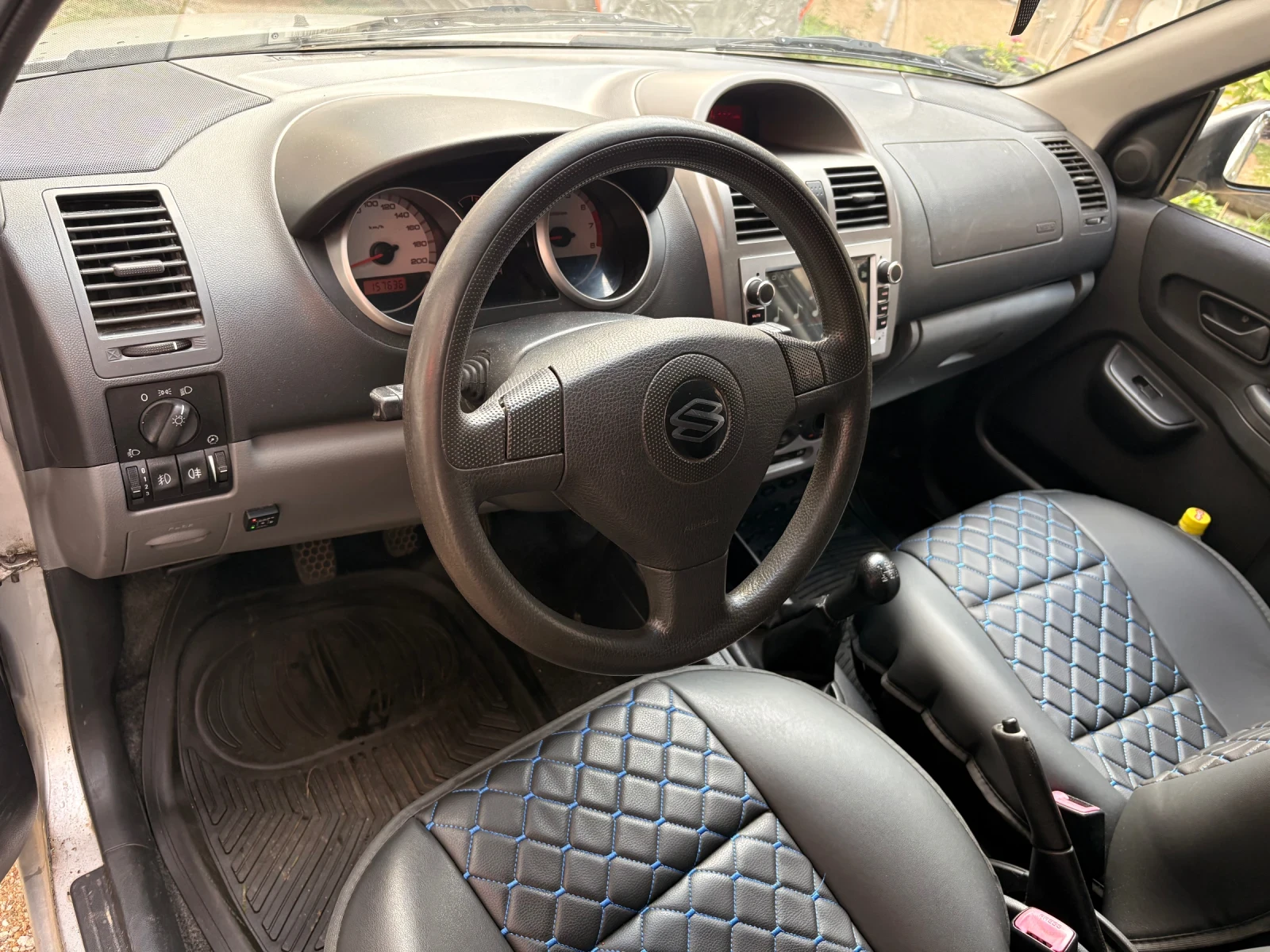 Suzuki Ignis, снимка 5 - Автомобили и джипове - 56167171