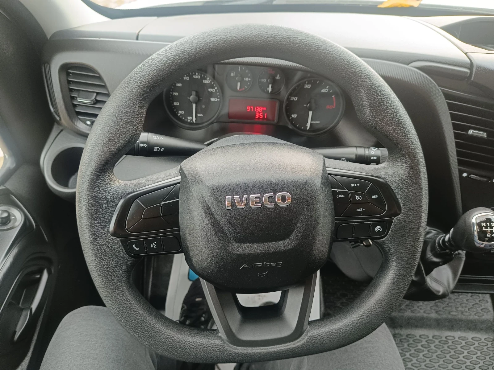 Iveco Daily 35с16 BORD 3.5т. 97000км 3.0мотор - изображение 7