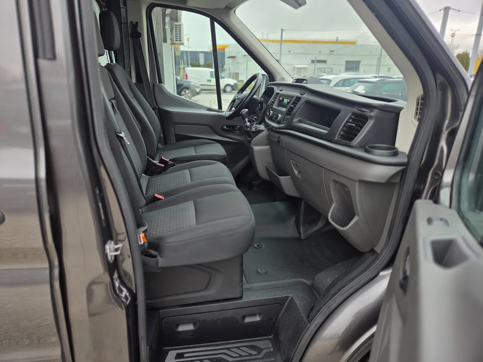 Ford Transit EURO6D/2.0TDCi-Hybrid/6м, снимка 13 - Бусове и автобуси - 53816504