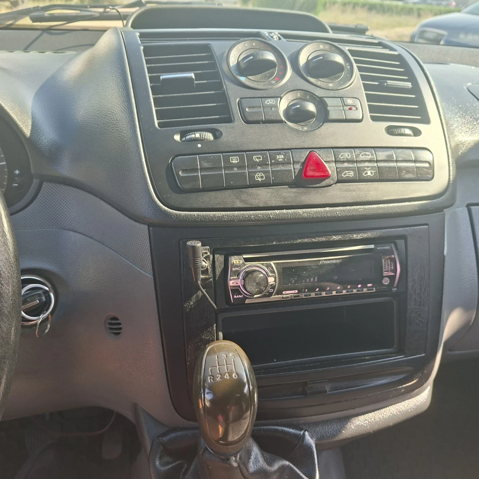Mercedes-Benz Vito, снимка 8 - Бусове и автобуси - 55434950