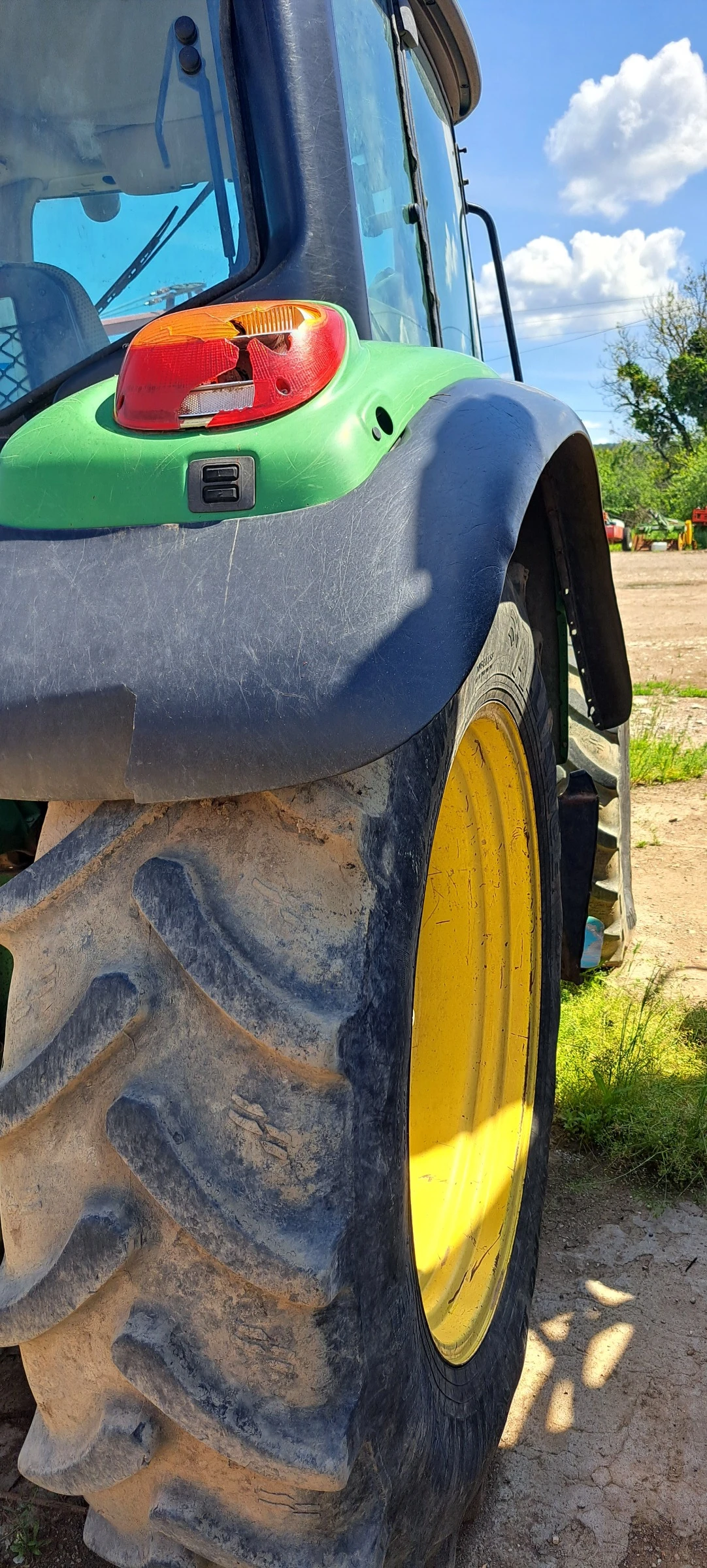 Трактор John Deere JD 6230R - изображение 4