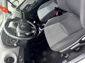 Toyota Yaris Хечбек, снимка 15