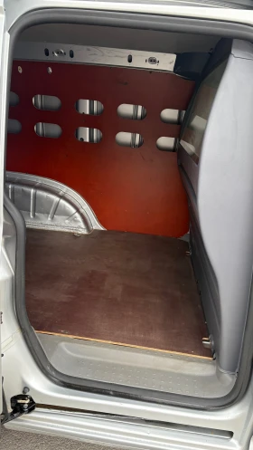 VW Caddy 1.9 tdi NAVI - 4700 € / 9192.40 лв. - 47631844 11