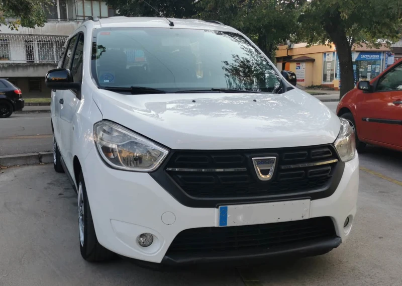 Dacia Lodgy 1.6LPG(7 места), снимка 6 - Автомобили и джипове - 46921129