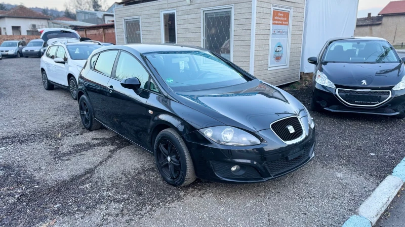 Seat Leon 1.6 TDI, снимка 2 - Автомобили и джипове - 48546901