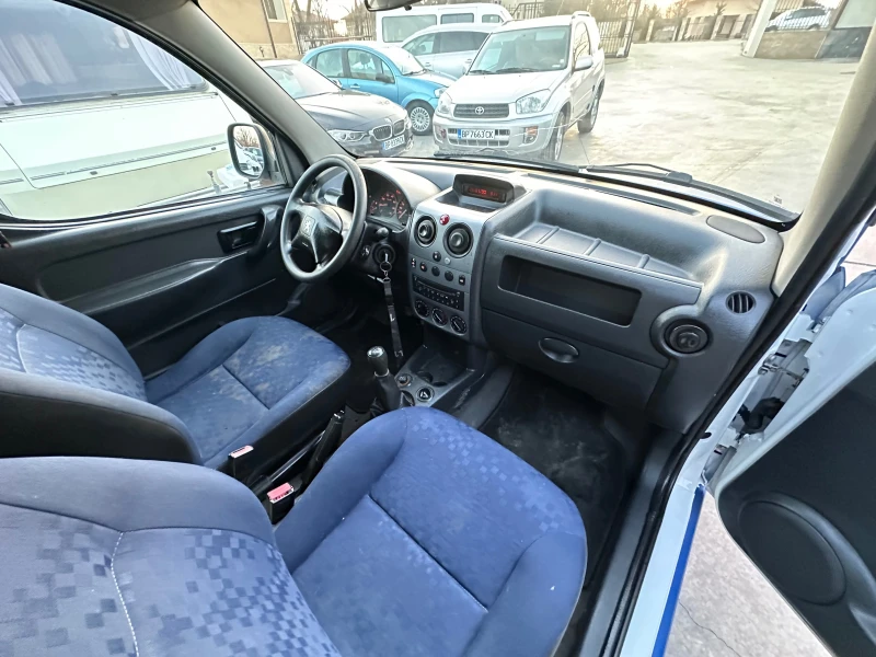 Peugeot Partner 1.6HDI, снимка 9 - Автомобили и джипове - 49144906