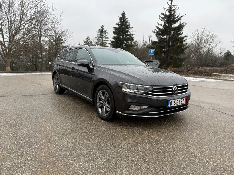 VW Passat EXECUTIVE FACE LED DIGITAL Distr.Кожа, снимка 1 - Автомобили и джипове - 49153325