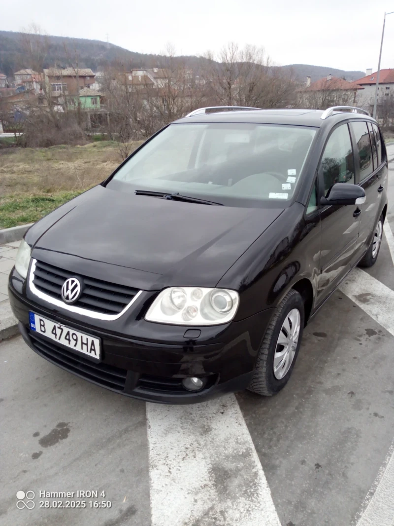 VW Touran, снимка 8 - Автомобили и джипове - 49397569