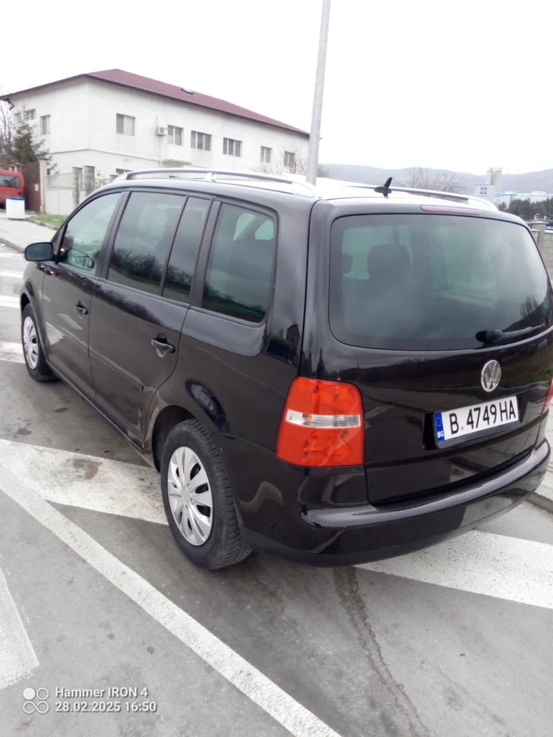 VW Touran, снимка 5 - Автомобили и джипове - 49397569