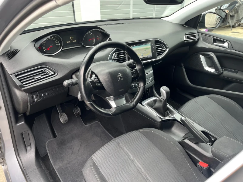 Peugeot 308 SW 1.6BlueHDI 99hp * Navi * LED * Bluetooth, снимка 9 - Автомобили и джипове - 50415509