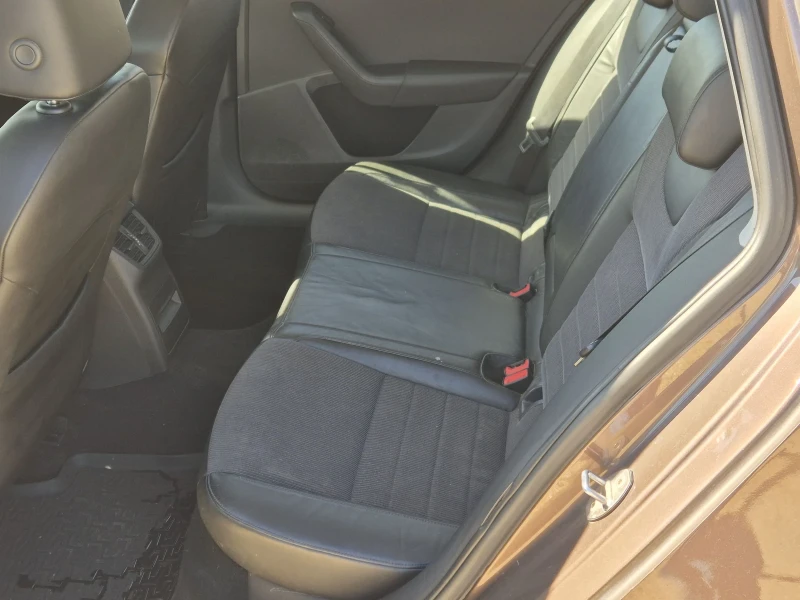 Skoda Octavia 2.0TDI 4X4 NAVI, снимка 10 - Автомобили и джипове - 51762035